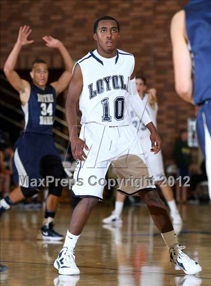Thumbnail 1 in Notre Dame vs. Loyola photogallery.