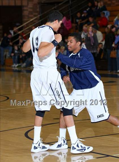 Thumbnail 1 in Notre Dame vs. Loyola photogallery.