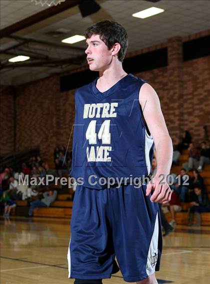 Thumbnail 3 in Notre Dame vs. Loyola photogallery.