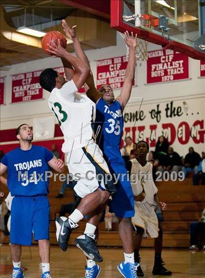 Thumbnail 3 in Lutheran vs. Eisenhower (Rose City Round Ball Classic) photogallery.