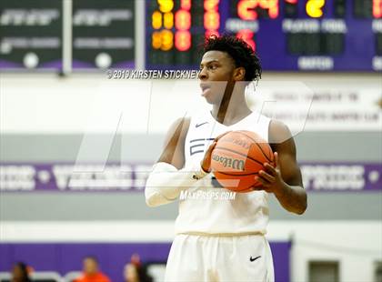Thumbnail 3 in Evanston vs Glenbrook South (IHSA 4A Sectional Semifinal) photogallery.