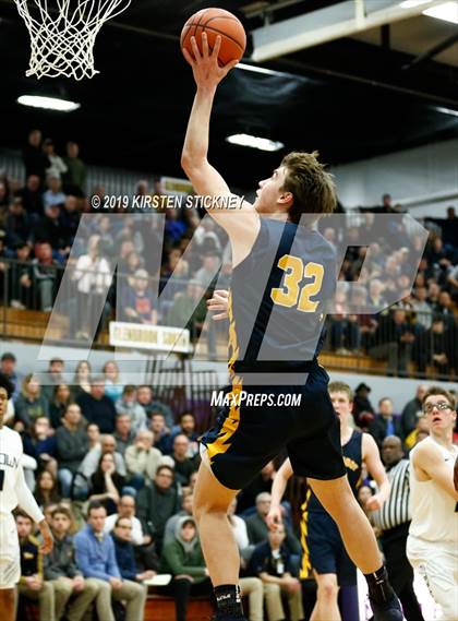 Thumbnail 3 in Evanston vs Glenbrook South (IHSA 4A Sectional Semifinal) photogallery.