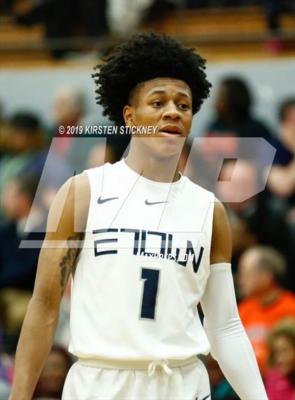 Thumbnail 2 in Evanston vs Glenbrook South (IHSA 4A Sectional Semifinal) photogallery.