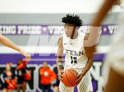 Thumbnail 3 in Evanston vs Glenbrook South (IHSA 4A Sectional Semifinal) photogallery.