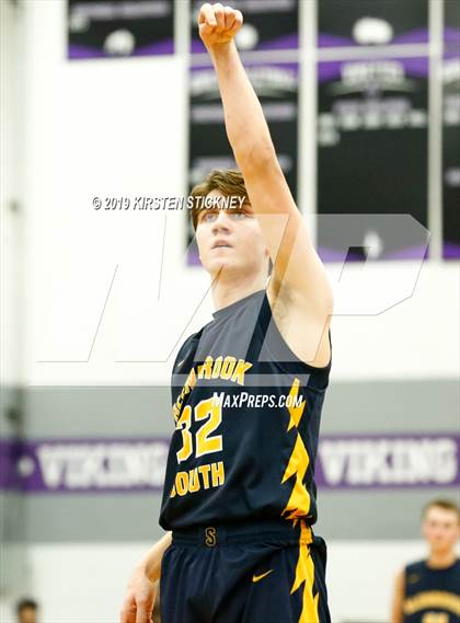 Thumbnail 1 in Evanston vs Glenbrook South (IHSA 4A Sectional Semifinal) photogallery.