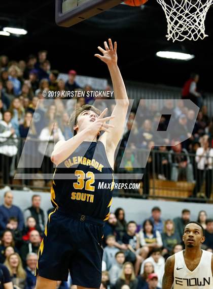 Thumbnail 3 in Evanston vs Glenbrook South (IHSA 4A Sectional Semifinal) photogallery.