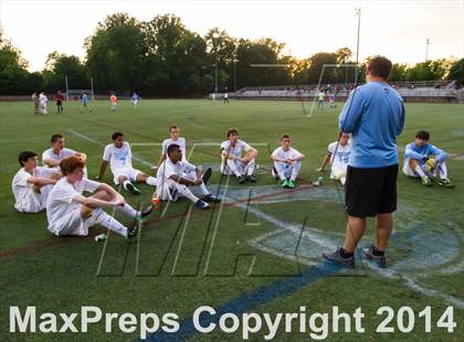 Thumbnail 2 in McLean vs. Yorktown (VHSL 6A Semifinal) photogallery.