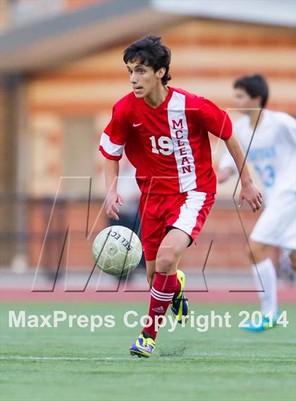 Thumbnail 3 in McLean vs. Yorktown (VHSL 6A Semifinal) photogallery.