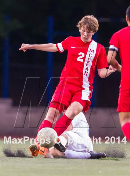 Thumbnail 3 in McLean vs. Yorktown (VHSL 6A Semifinal) photogallery.