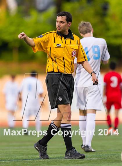 Thumbnail 1 in McLean vs. Yorktown (VHSL 6A Semifinal) photogallery.
