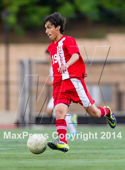 Thumbnail 3 in McLean vs. Yorktown (VHSL 6A Semifinal) photogallery.