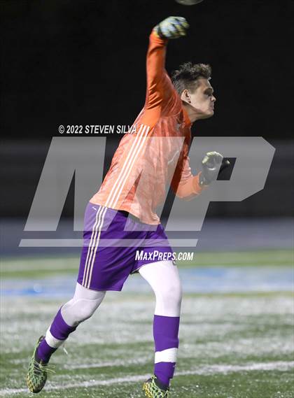 Thumbnail 2 in Point Loma vs. St. Augustine (CIF SDS Open Division Quarterfinal) photogallery.