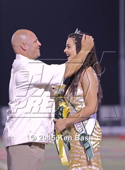 Thumbnail 3 in St. Bonaventure vs. Camarillo photogallery.
