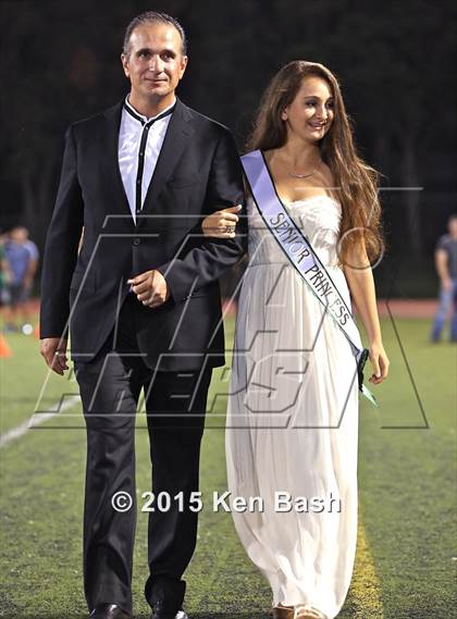 Thumbnail 3 in St. Bonaventure vs. Camarillo photogallery.