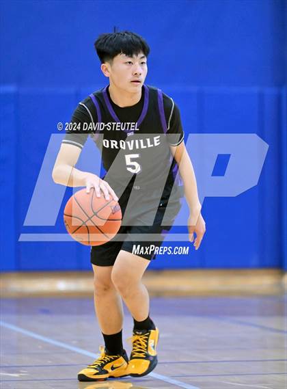 Thumbnail 1 in Oroville vs. Sutter (Pierce Invitational) photogallery.