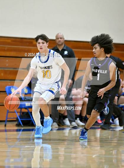 Thumbnail 3 in Oroville vs. Sutter (Pierce Invitational) photogallery.