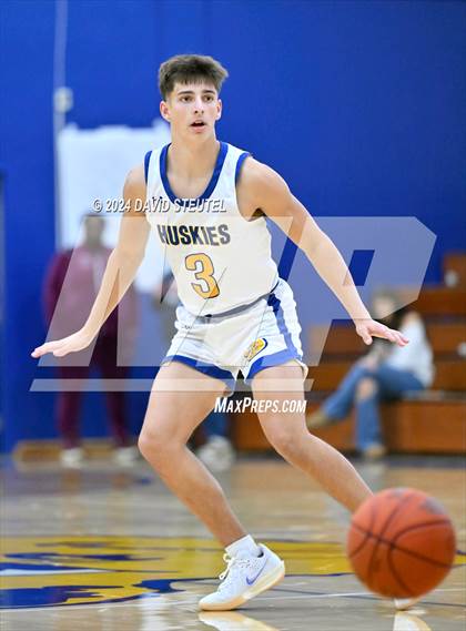Thumbnail 1 in Oroville vs. Sutter (Pierce Invitational) photogallery.