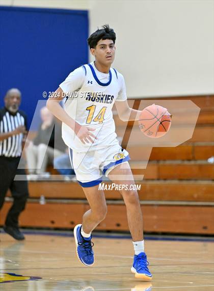 Thumbnail 2 in Oroville vs. Sutter (Pierce Invitational) photogallery.