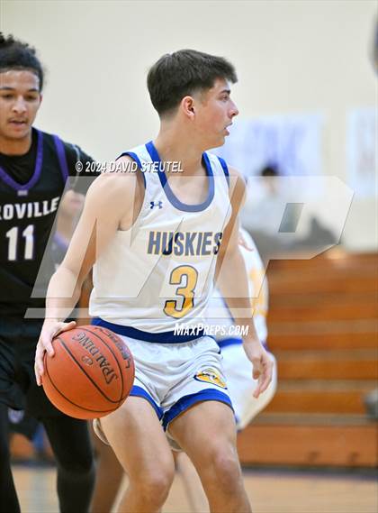 Thumbnail 1 in Oroville vs. Sutter (Pierce Invitational) photogallery.