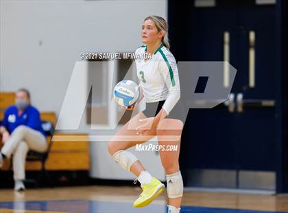 Thumbnail 1 in Gretna vs. Bellevue East photogallery.
