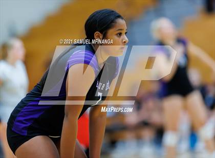 Thumbnail 3 in Gretna vs. Bellevue East photogallery.