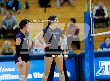 Thumbnail 2 in Gretna vs. Bellevue East photogallery.
