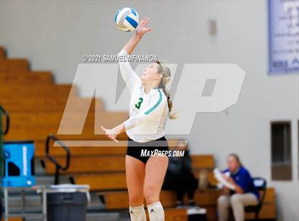 Thumbnail 2 in Gretna vs. Bellevue East photogallery.