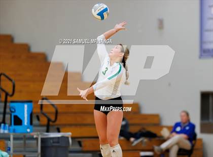 Thumbnail 1 in Gretna vs. Bellevue East photogallery.