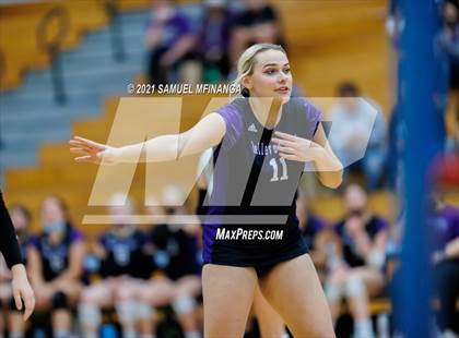 Thumbnail 1 in Gretna vs. Bellevue East photogallery.