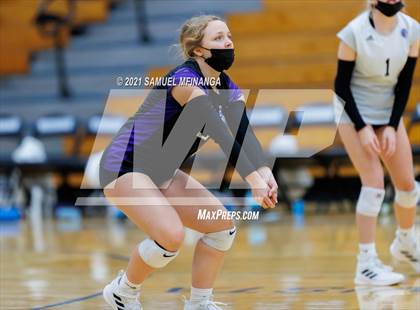 Thumbnail 1 in Gretna vs. Bellevue East photogallery.