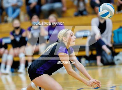 Thumbnail 3 in Gretna vs. Bellevue East photogallery.