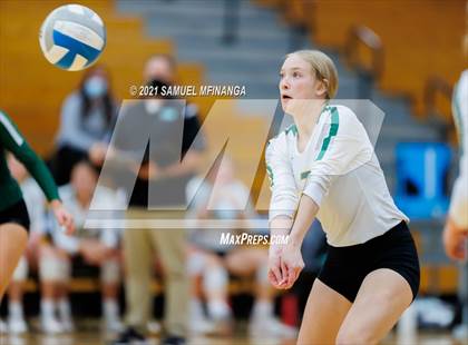 Thumbnail 3 in Gretna vs. Bellevue East photogallery.