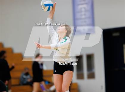 Thumbnail 2 in Gretna vs. Bellevue East photogallery.