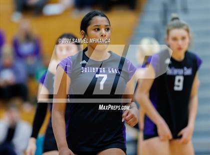 Thumbnail 1 in Gretna vs. Bellevue East photogallery.