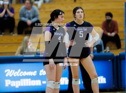 Thumbnail 3 in Gretna vs. Bellevue East photogallery.