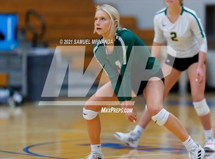 Thumbnail 2 in Gretna vs. Bellevue East photogallery.