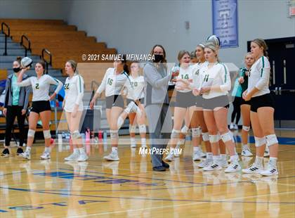 Thumbnail 2 in Gretna vs. Bellevue East photogallery.