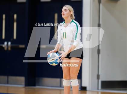 Thumbnail 1 in Gretna vs. Bellevue East photogallery.