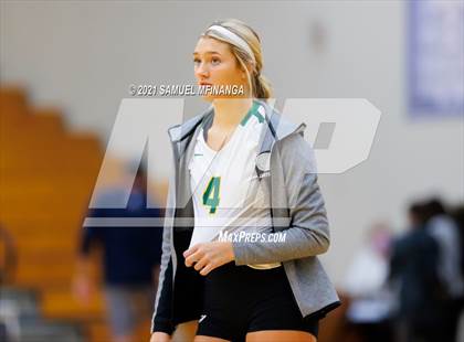 Thumbnail 3 in Gretna vs. Bellevue East photogallery.