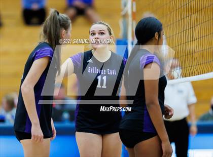 Thumbnail 2 in Gretna vs. Bellevue East photogallery.