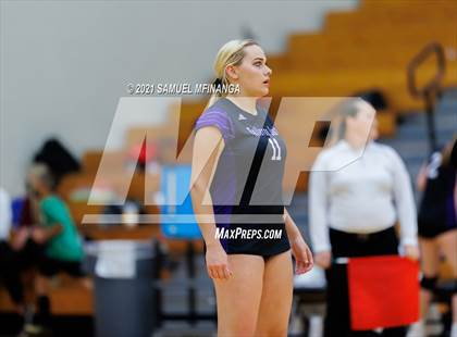 Thumbnail 3 in Gretna vs. Bellevue East photogallery.