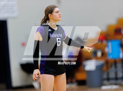 Thumbnail 1 in Gretna vs. Bellevue East photogallery.