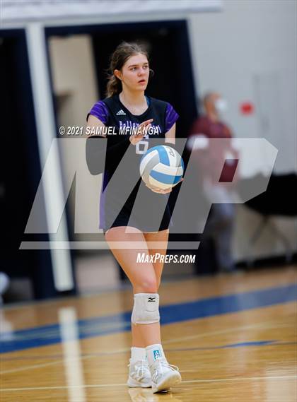 Thumbnail 3 in Gretna vs. Bellevue East photogallery.