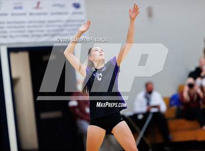 Thumbnail 3 in Gretna vs. Bellevue East photogallery.