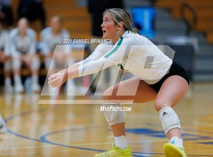 Thumbnail 2 in Gretna vs. Bellevue East photogallery.