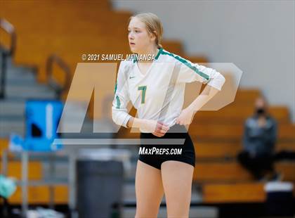 Thumbnail 1 in Gretna vs. Bellevue East photogallery.
