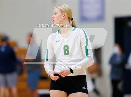 Thumbnail 2 in Gretna vs. Bellevue East photogallery.