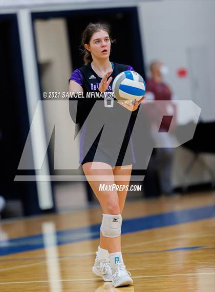 Thumbnail 1 in Gretna vs. Bellevue East photogallery.