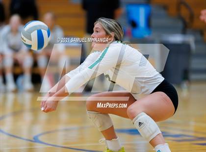 Thumbnail 1 in Gretna vs. Bellevue East photogallery.