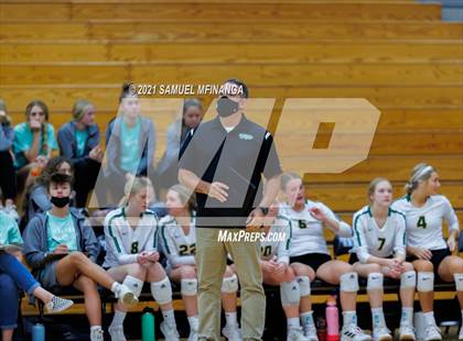 Thumbnail 3 in Gretna vs. Bellevue East photogallery.